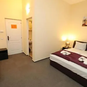 Hotell California