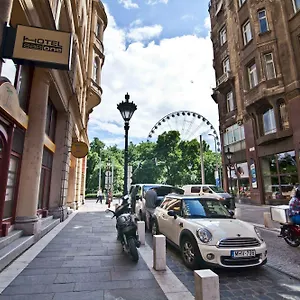 Sasone Budapeste